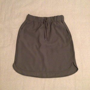 Lululemon 6 On the Fly Skirt Gray Sage W/Pockets